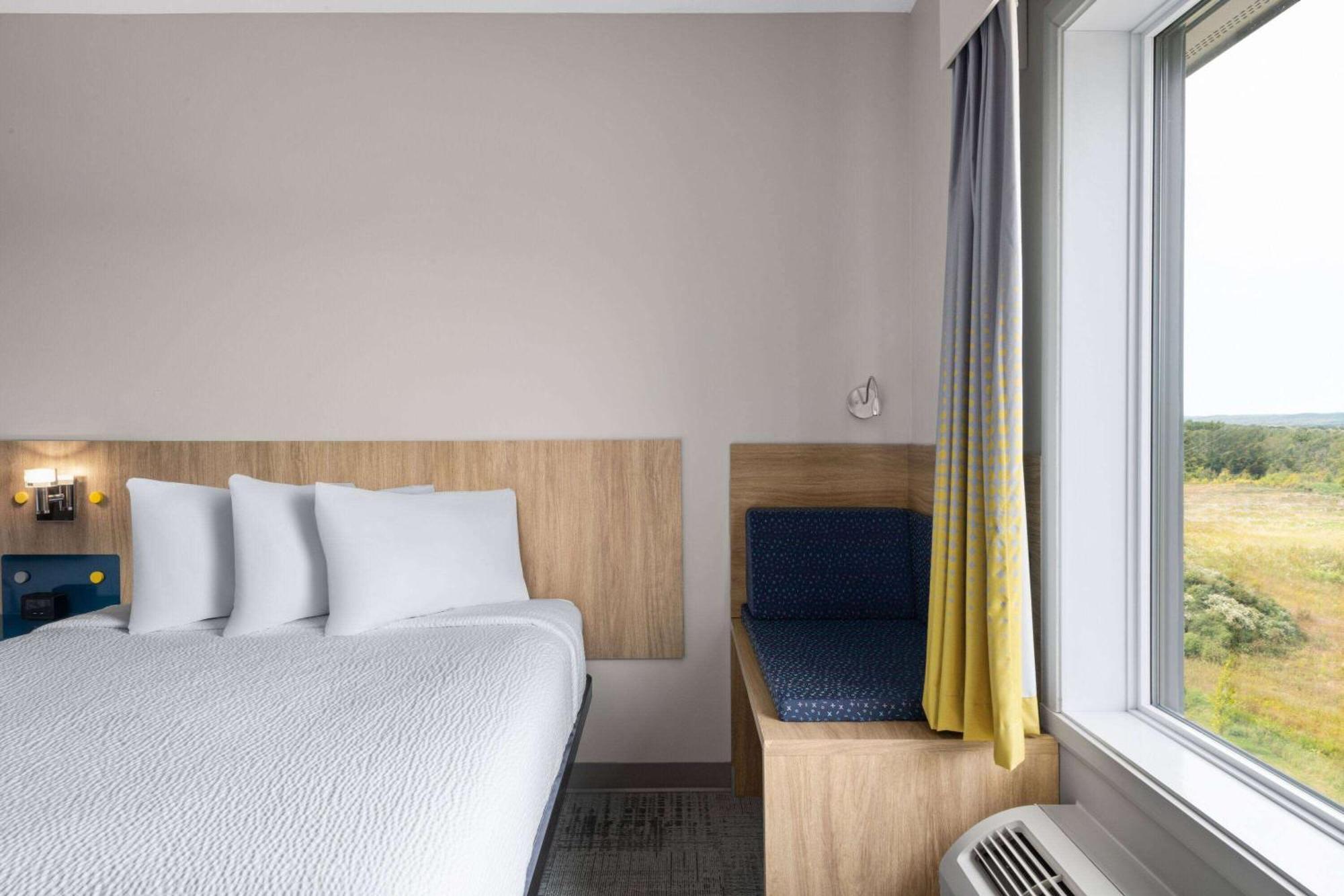 Microtel Inn & Suites By Wyndham Lachute Kültér fotó