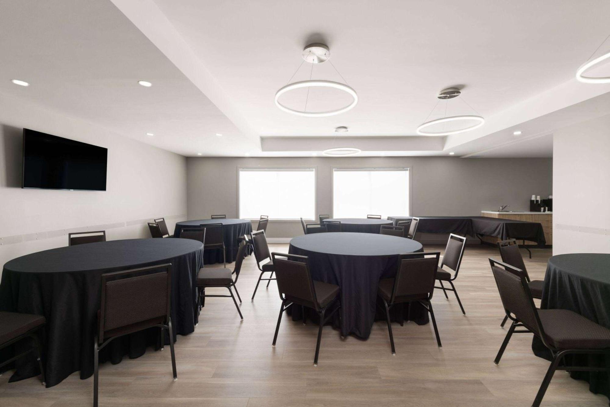 Microtel Inn & Suites By Wyndham Lachute Kültér fotó