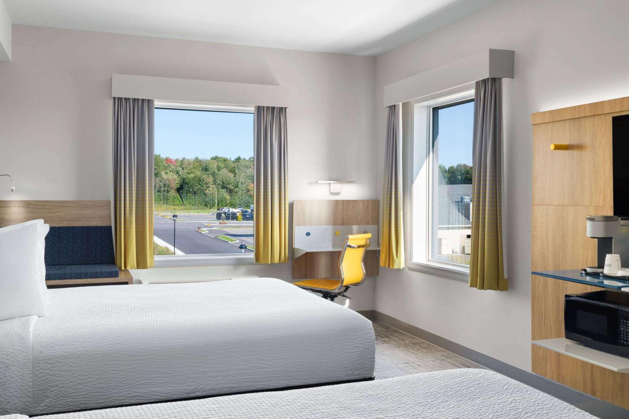 Microtel Inn & Suites By Wyndham Lachute Kültér fotó
