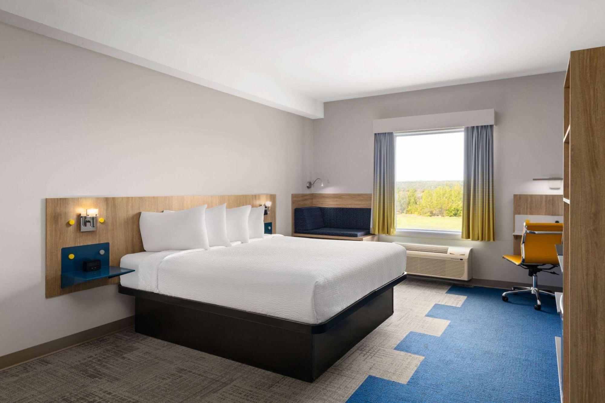Microtel Inn & Suites By Wyndham Lachute Kültér fotó